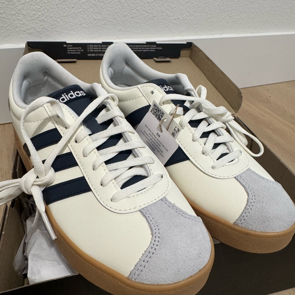 Adidas 6.5 Women’s or Youth 5.5 VL COURT BASE SHOES NEW - Picture 5 of 7